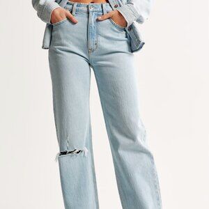 Abercrombie High Rise 90s Relaxed Jean Light Blue Destroyed Knee Size 29